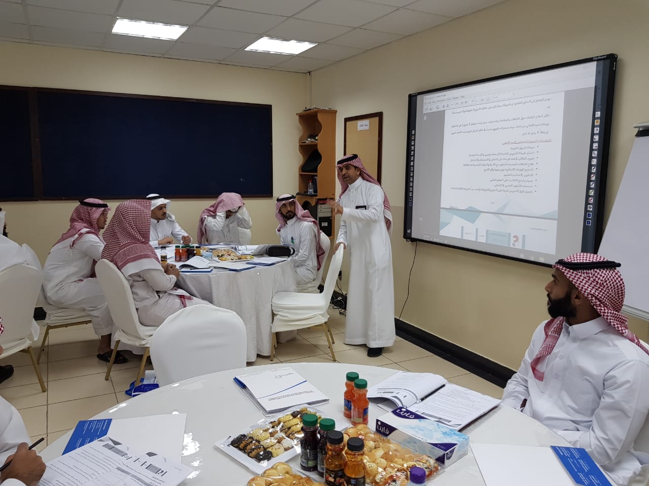 البرنامج التدريبي ( الحقيبة التأسيسية للمعلم الجديد )